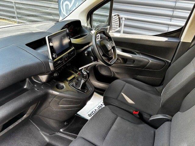 Peugeot Partner image 11